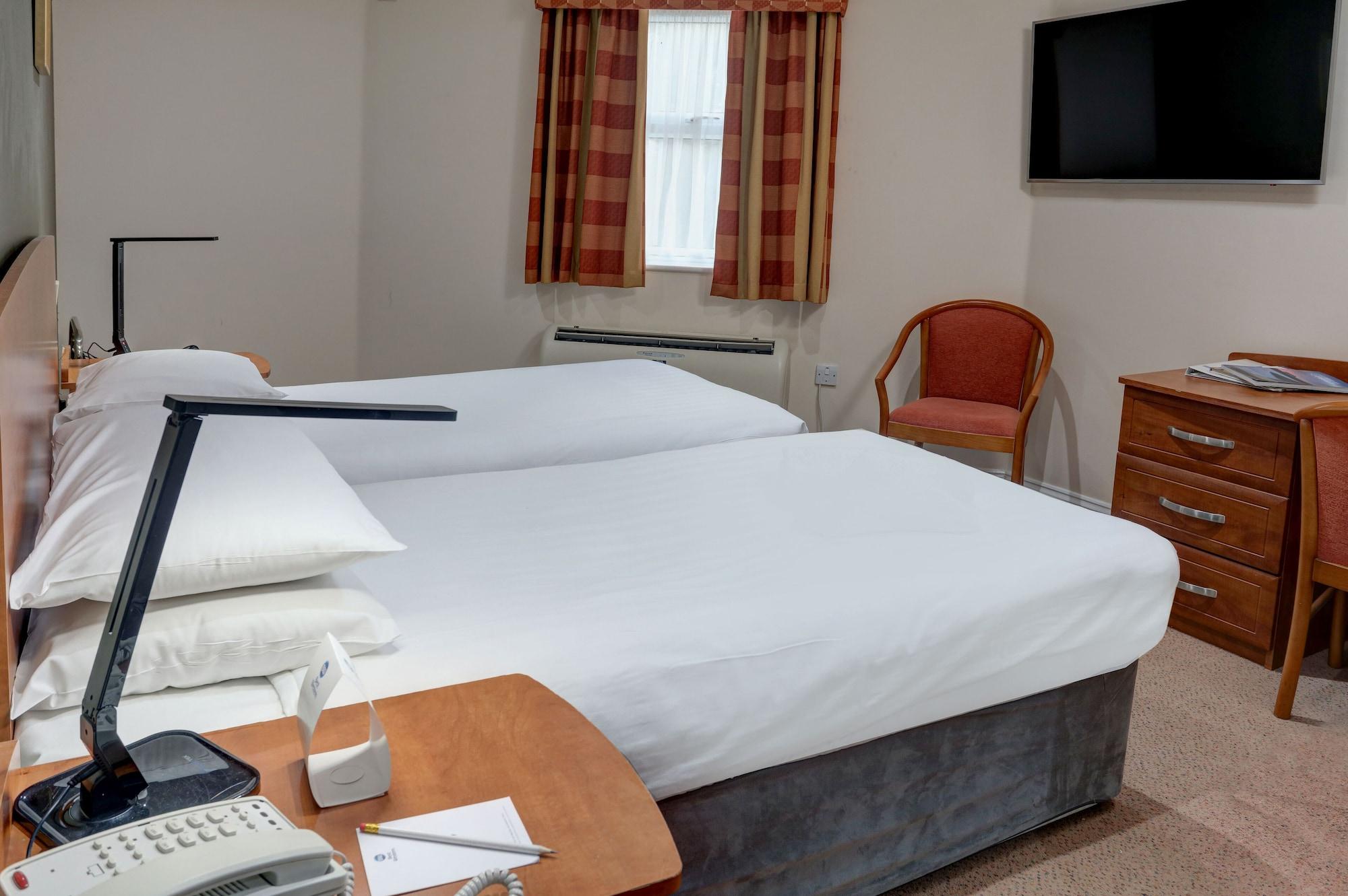 Best Western Claydon Hotel Exteriör bild