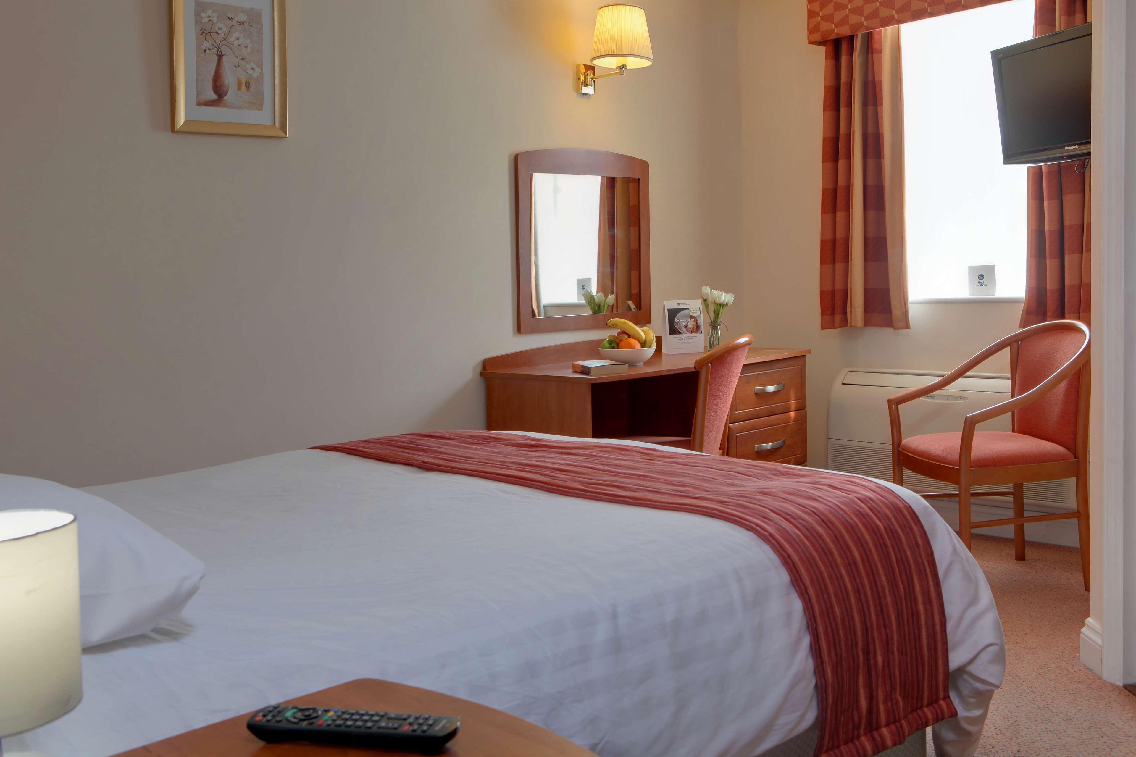 Best Western Claydon Hotel Exteriör bild