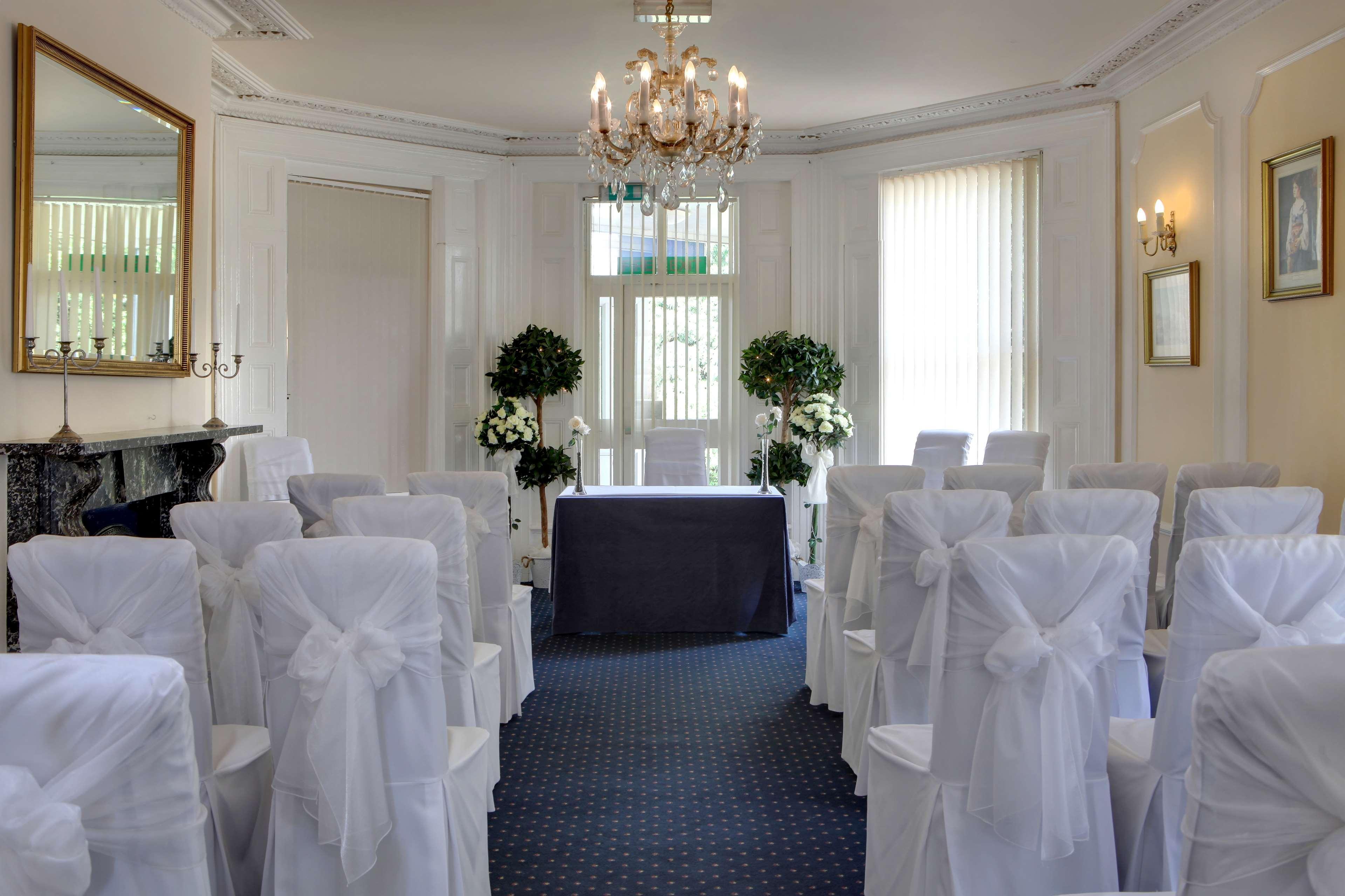 Best Western Claydon Hotel Exteriör bild